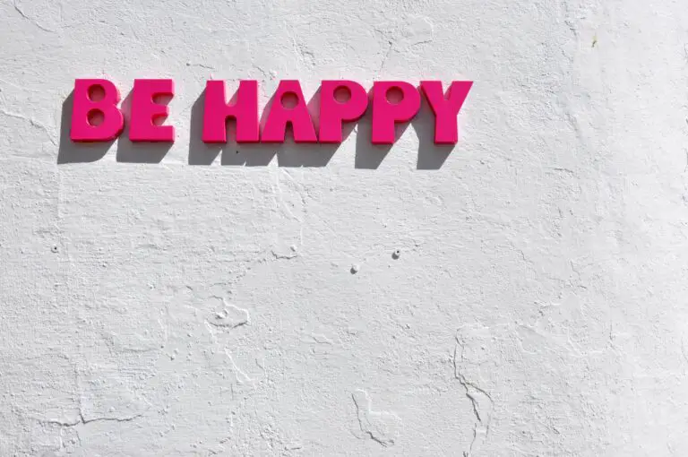 10 Scientific Ways to Be Happier